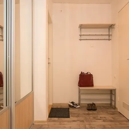 Hiiu Apartement 公寓